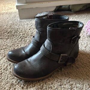 Charcoal grey fake leather booties